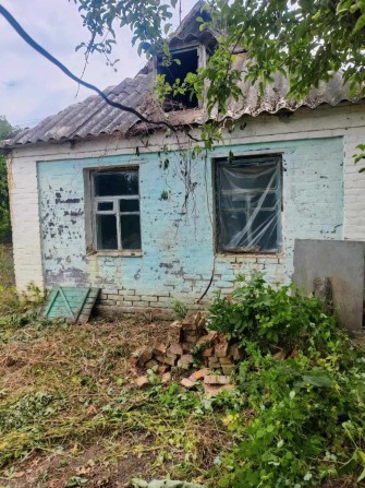 Продам земельну ділянку з старою хатою у центрі диканьки - фото 1