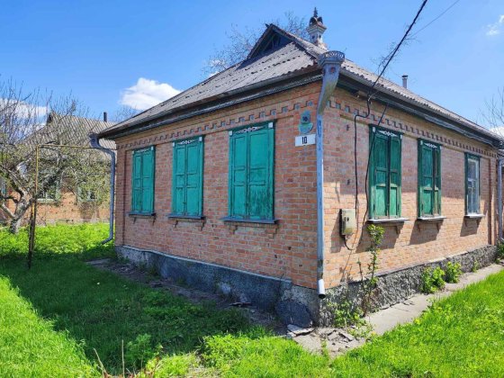 Продам хату на запутях Гребінка
