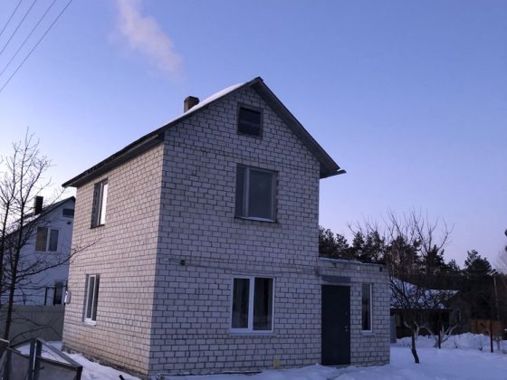 Продам будинок  або обміняю на квартиру Вараш