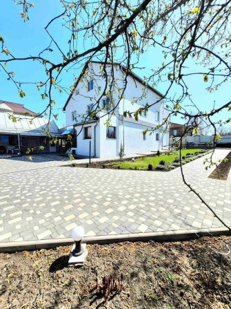 Продам гарний, доглянутий будинок для великої сім'ї+ 36 соток з/д. - фото 1