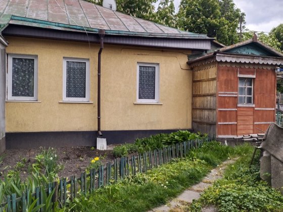 Продам частину будинка Центр Житомир