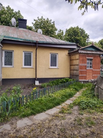 Продам частину будинка Центр - фото 1