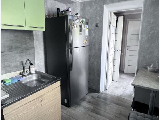 Продається частина будинку біля «Метро», 7 соток землі. Присутній торг Житомир