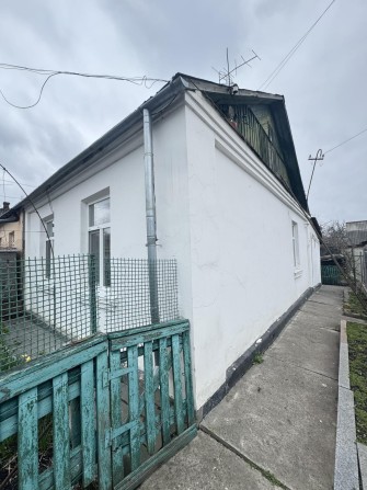 Продаж частини будинку в ЦЕНТРІ - фото 1