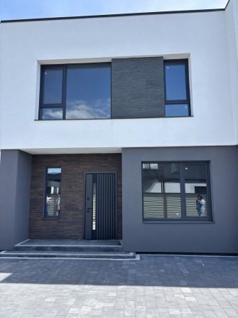 Продаж дуплекса  в Петропавлівській Борщагівці - фото 1