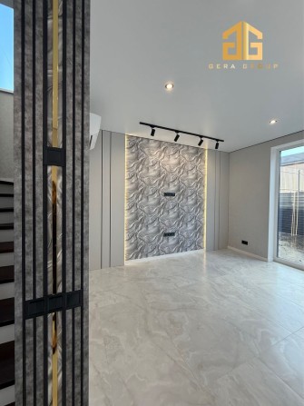 Продаж будинка (Дуплекс) 2 сотки  120 м2 з ремонтом. ліцей і садок 200 метрів ! ГАЗ! Світло Петропав - фото 1