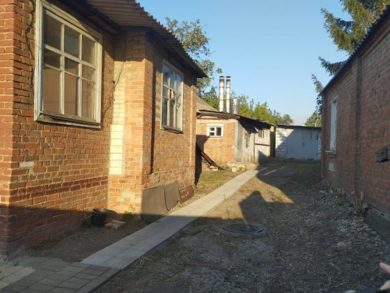 будинок Славянськ ДОРОГА НА КРАМИК , ТАКОЖ Є ЦЕЛИНКА  большой до 30 людей. 3 месяца 90 тис.