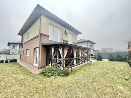 Здається в оренду будинок в с.Гатне. Газ! Є генератор та інвертор! Гатное
