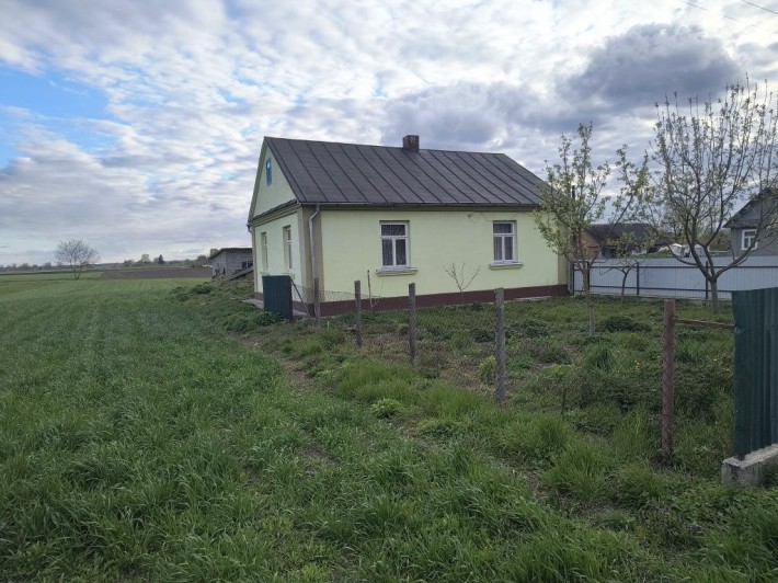 Продам житловий будинок в селі Пекалів - фото 1
