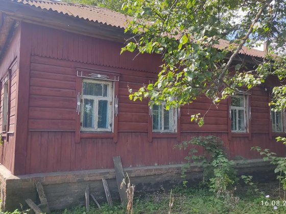 Будинок хата продам Кролевец Кролевець Сумська обл. самий центр 14 соток Єко дуб Кролевець