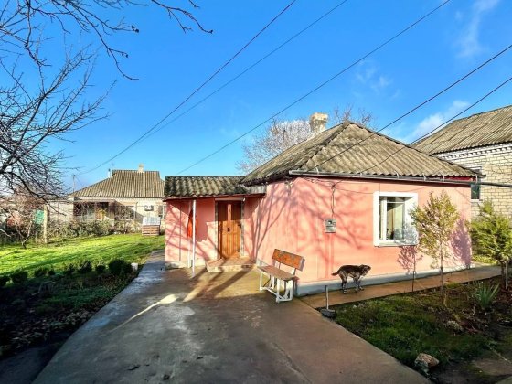 Продам невеликий будинок біля Райлікарні Первомайськ