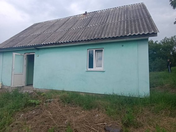 Будинок є світло, вода. Ділянка 8 сот. оформлення мінімальне 39975 Олешин