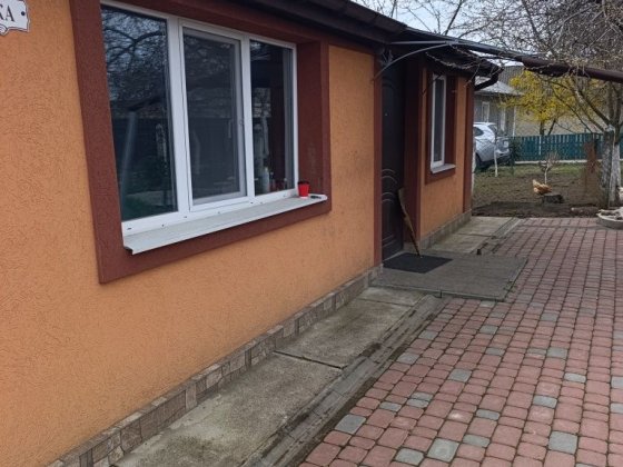 Продаж будинку, центр міста Віньківці