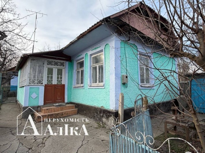 Продам невеликий будинок - фото 1