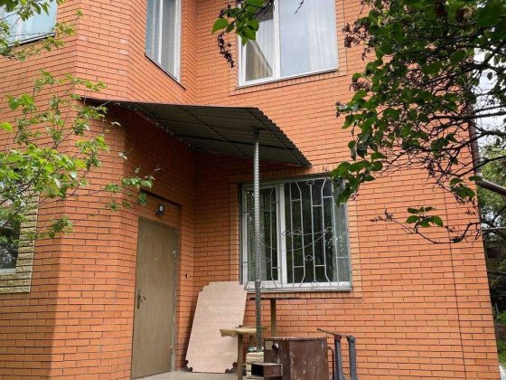 Власник. Здам  будинок Ташкентська 64, Червоний хутір Киев