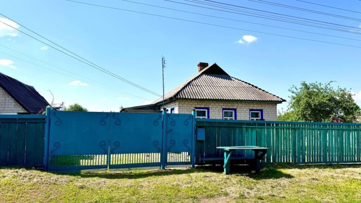 Продається будинок у с. Руська Поляна по вул. Ватутіна - фото 1