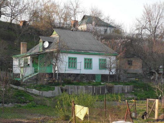 Продам будинок і  3 земельні діл. м. Корсунь-Шевченківський Корсунь-Шевченківський