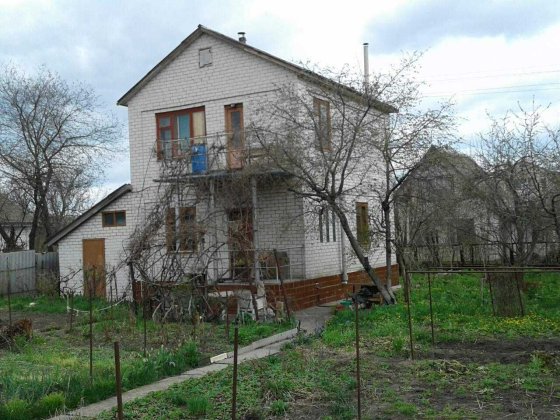 Просторий, затишний будинок у садовому кооперативі "Хімік" Благодатне