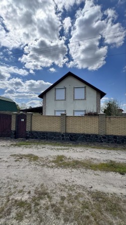 Продаж будинку в селі Лозівок - фото 1