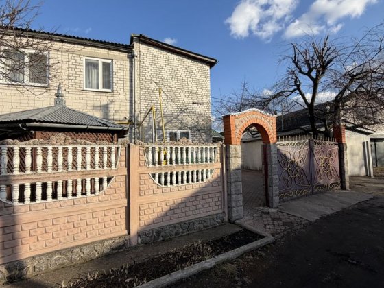 Продаж будинку в с. Мошни! 30 км від Черкас! Косметичний ремонт Мошни