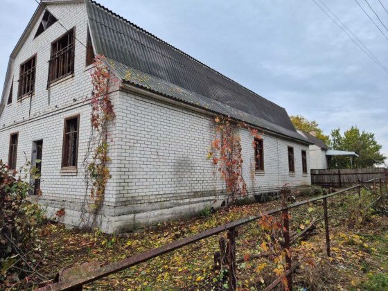 Будинок у селі Мошни Мошни
