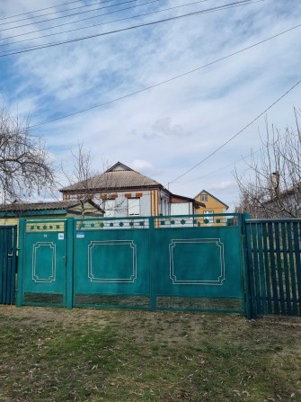 Продам будинок в селі Мошни терміново - фото 1