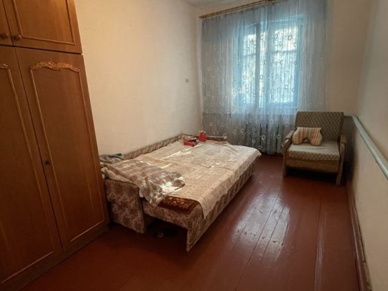 Продаж будинку поряд з річкою,село Мошни Мошни