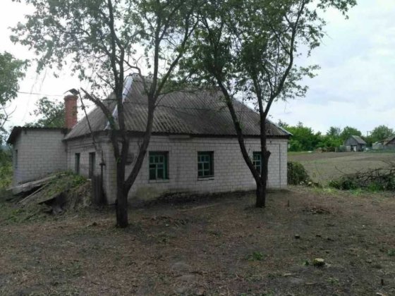 Продається будинок під реконструкцію в с. Мошни Мошни