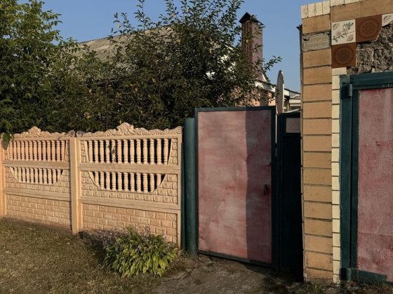 Приватний цегляний будинок 88 кв.м. у місті Мена Мена