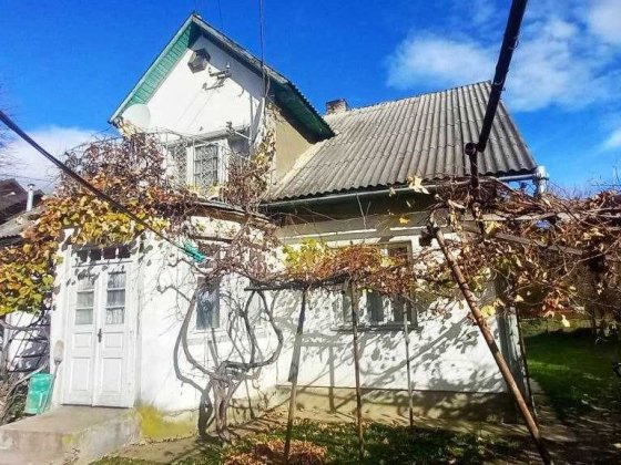 Продається жилий будинок в хорошому стані Сторожинець