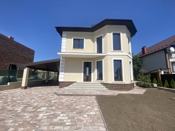 Продається 2-поверховий будинок у Великому Кучурові Годилів
