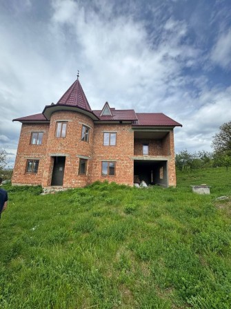 Продаж будинку в с.Великий Кучурів з гарною ділянкою - фото 1