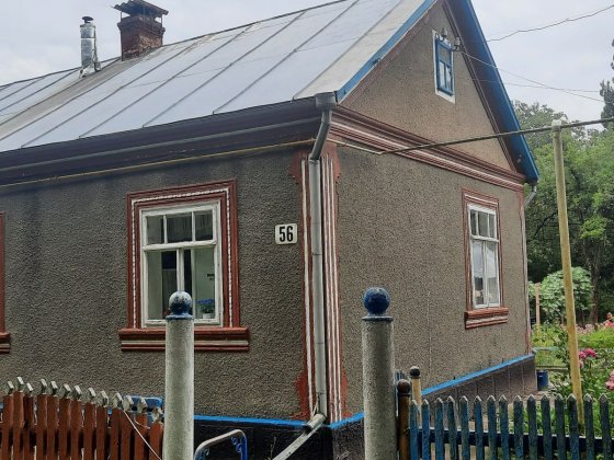 Продаж будинку та земельного участку Кельменцы