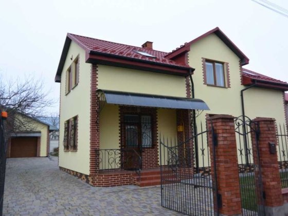 Здам будинок Б.Хмельницького Епіцентр Львів