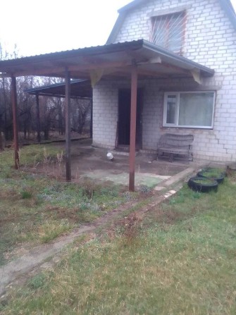 продам дом-дачу в районе военного городка - фото 1