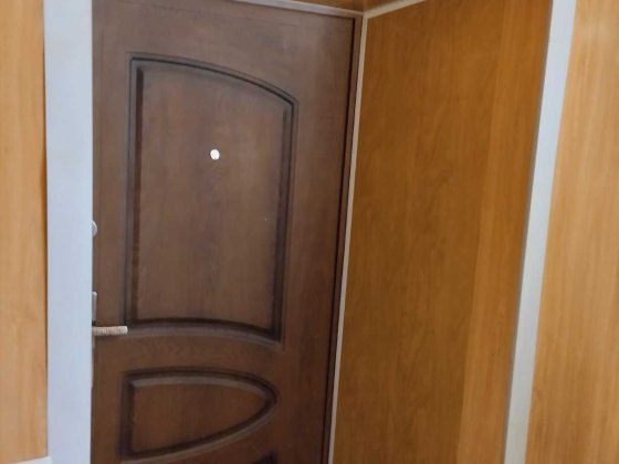 Здам  1- кім. кв , всі зруч,  центр , без комісій  та  посередників