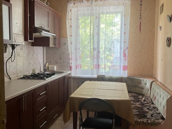 Сдам 4 к квартиру, А.О р-н Центра Каменское