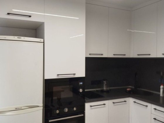 Сдам 2-3х к комн комнатную кв-ру 12000  Правый берег Кам'янське