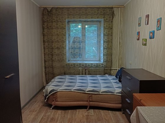 Сдам свою комунну. Центр 2 этаж 14 м.  Все необходимое есть . Чорноморськ