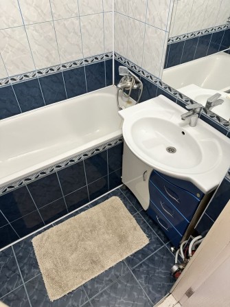 Оренда  квартири, 2 кімнати в 3-х кімнатній - фото 1