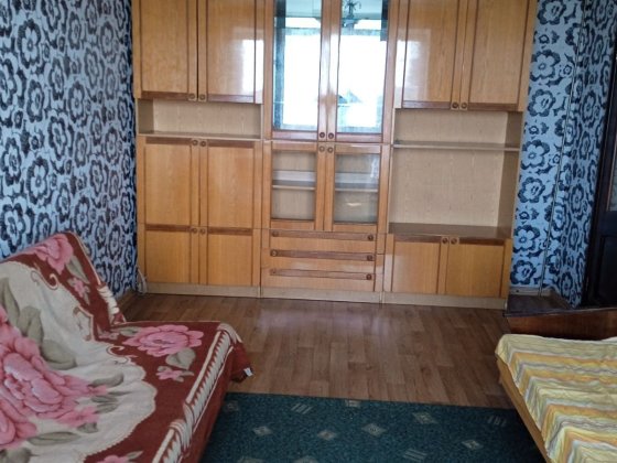 # Здам 2 кім.квартиру на Млинівській Рівне