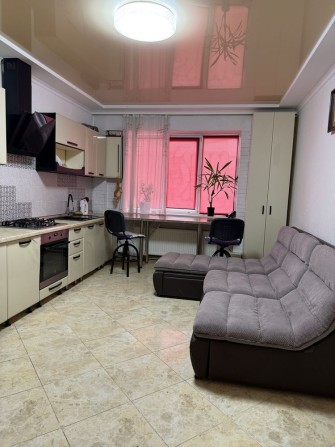 здаю квартиру в оренду - фото 1