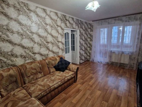 3 кімнатна квартира на вул. К.Еськова Чернігів