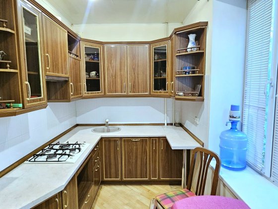 Оренда 3к.кв по вул. Б. Хмельницького Запоріжжя