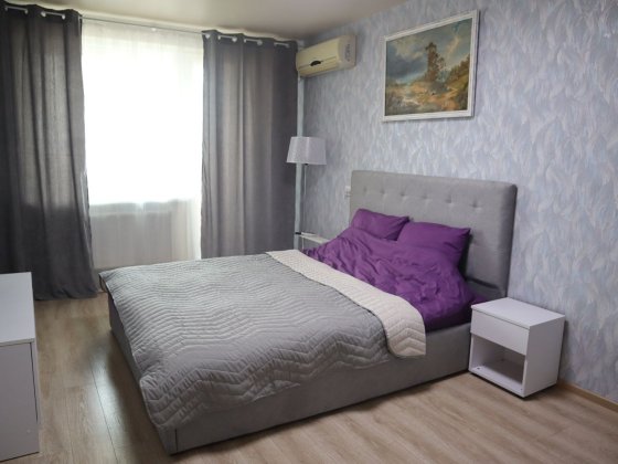 Однокімнатна на митниці з видом на Дніпро Черкассы