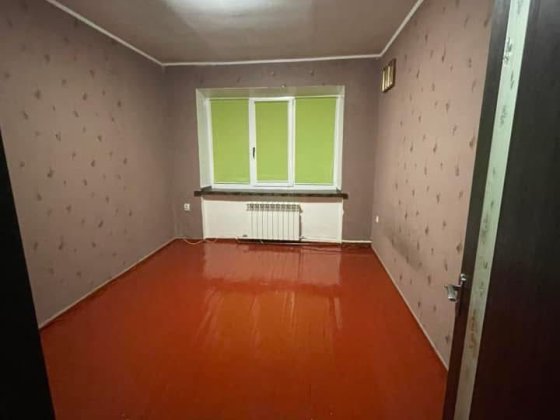 2 кімнати в гуртожитку 35 к.м. Власник. Рівне