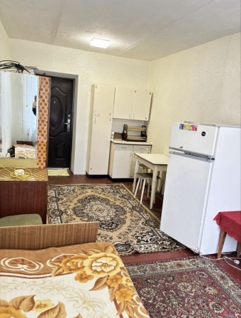 Продается комната в Вознесеновском р-не по улице Рекодная дом 39 - фото 1