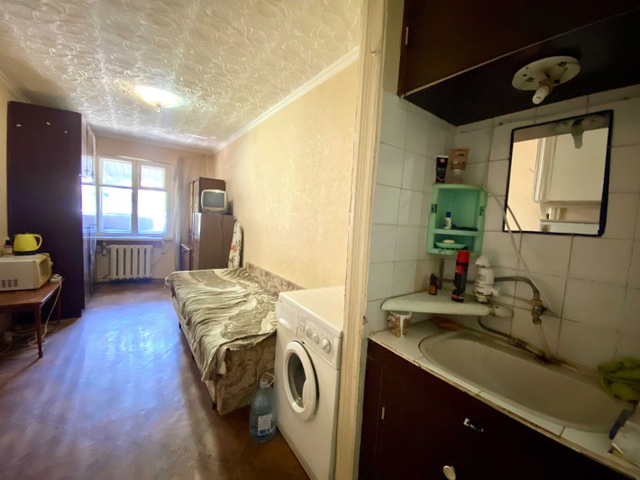 Продається кімната в комунальній квартирі в центрі міста, Семінарська - фото 1