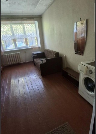 Продам комнату, ул Героев Крут/ Хаджибейский, в хорошем состоянии. - фото 1