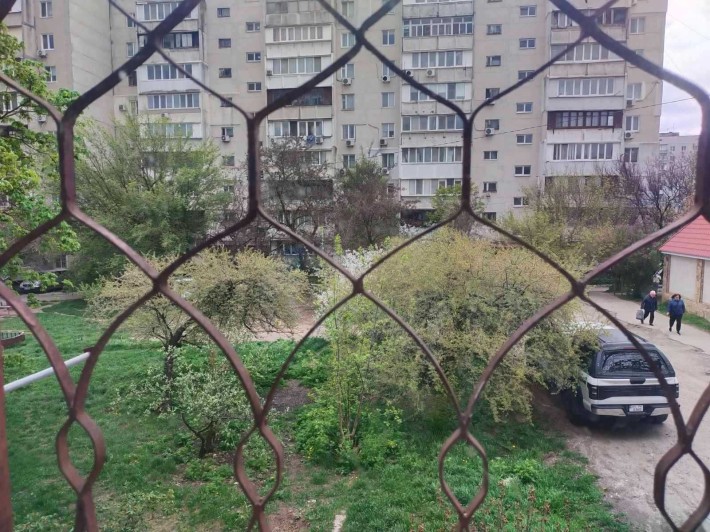 Отличная цена!!! На  комнату со своими удобствами в Центральной части п. Котовского. - фото 1